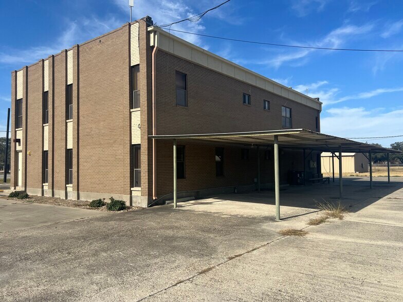 917 U.S. 77, Sinton, TX à vendre - Photo du bâtiment - Image 3 de 20
