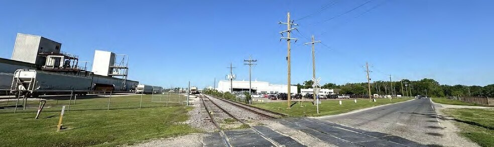 12370 Leisure Rd, Baton Rouge, LA à vendre - Photo du bâtiment - Image 2 de 5