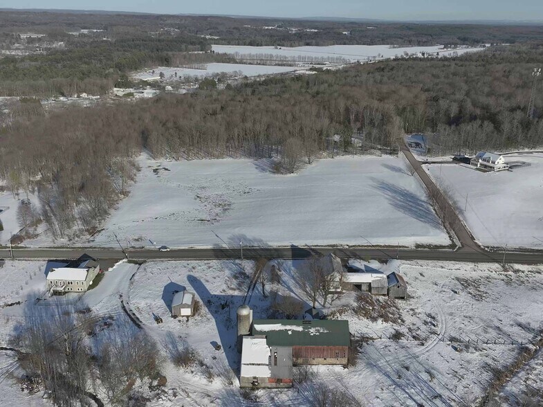 9524 Preston Hill Rd, Camden, NY à vendre - Photo du bâtiment - Image 2 de 10