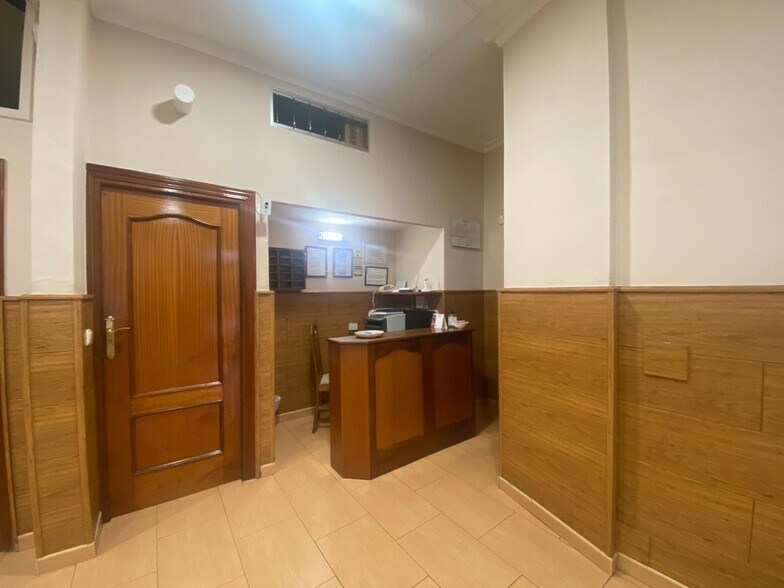 Retail in Cáceres, Cáceres for sale - Building Photo - Image 2 of 16