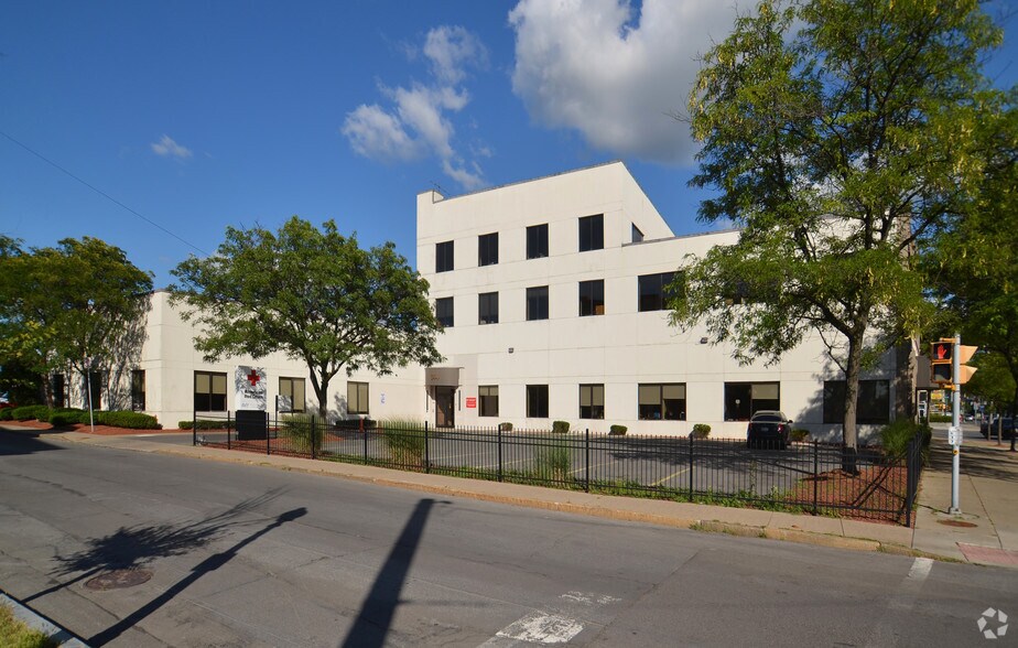 344 W Genesee St, Syracuse, NY à louer - Photo principale - Image 1 de 27