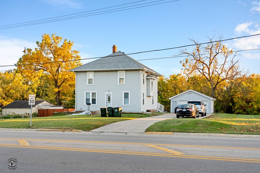 1342 Prairie St, Aurora, IL for sale - Primary Photo - Image 1 of 1