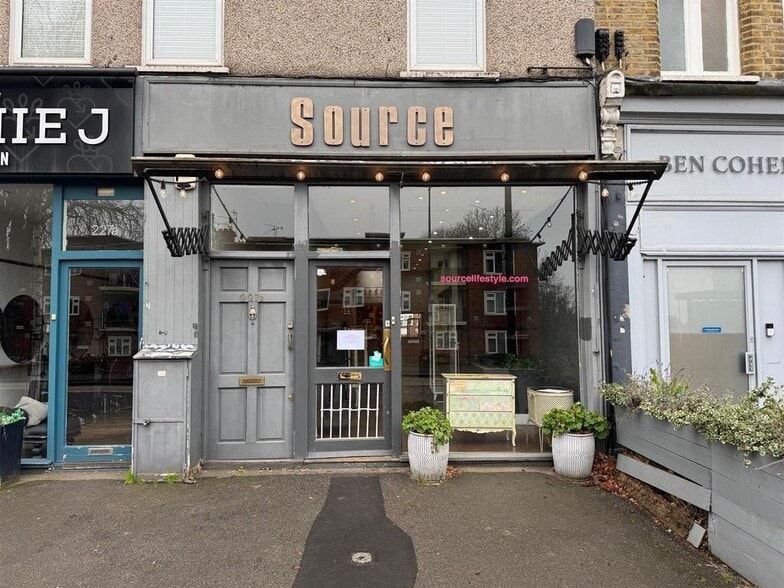 227 High Rd, London for lease - Building Photo - Image 1 of 19