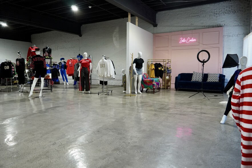 5224-5228 Greene St, Philadelphia, PA for lease - Building Photo - Image 3 of 14