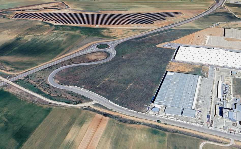 Avenida Asia, 8, Fontanar, Guadalajara for sale - Aerial - Image 2 of 3