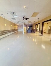 72027 Dinah Shore Dr, Rancho Mirage, CA for lease Building Photo- Image 2 of 23