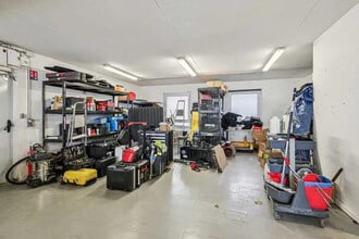 136 Chemin Du Moulin Carron, Écully à louer Photo intérieure- Image 1 de 2