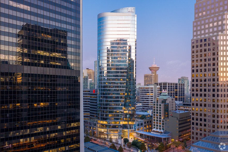 550 Burrard St, Vancouver, BC à louer - Photo du bâtiment - Image 3 de 12