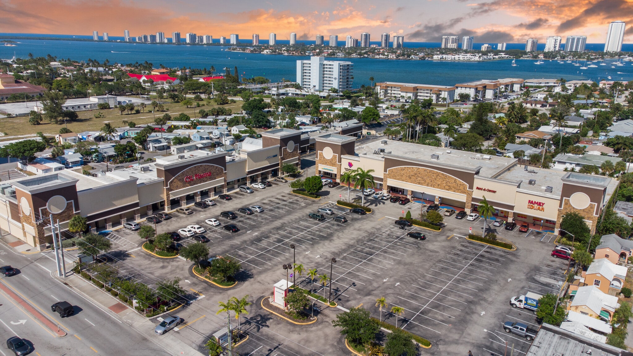 2900-3002 Broadway, Riviera Beach, FL à vendre Photo du bâtiment- Image 1 de 4