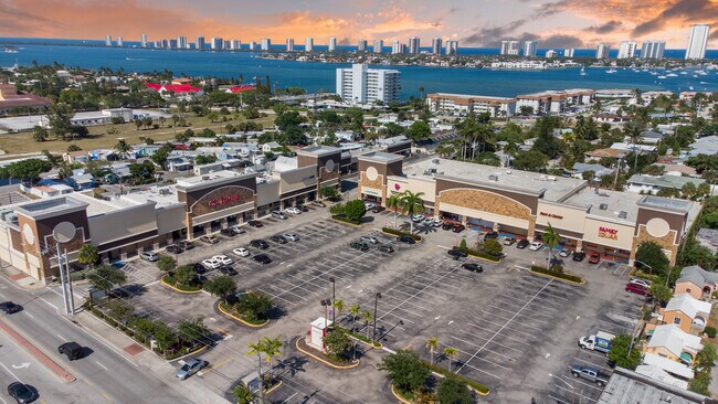 Plus de détails pour 2900-3002 Broadway, Riviera Beach, FL - Commerce de détail à vendre