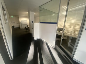 6-14 Park Rd, Auburn for lease Interior Photo- Image 2 of 4