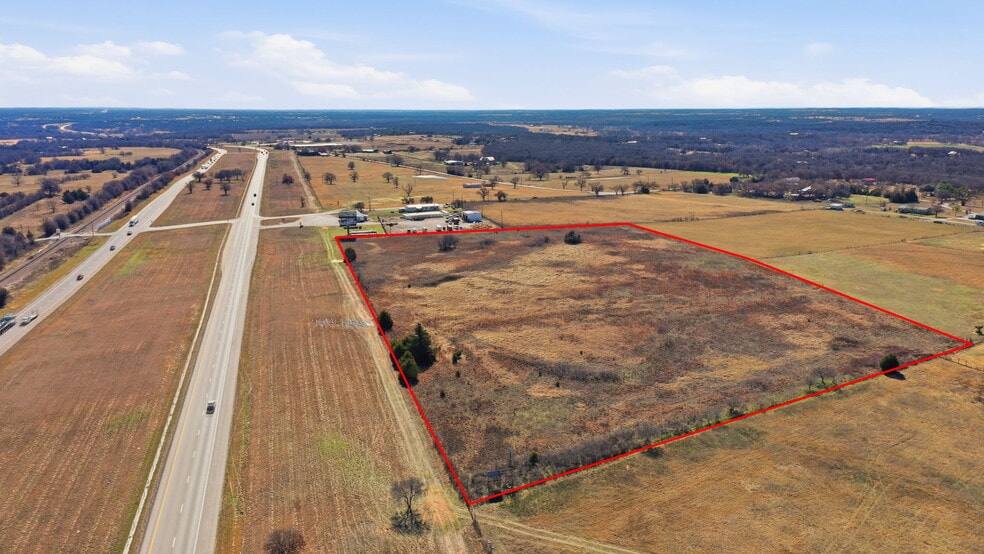 8951 U.S. 287 Hwy, Alvord, TX for sale - Building Photo - Image 2 of 18