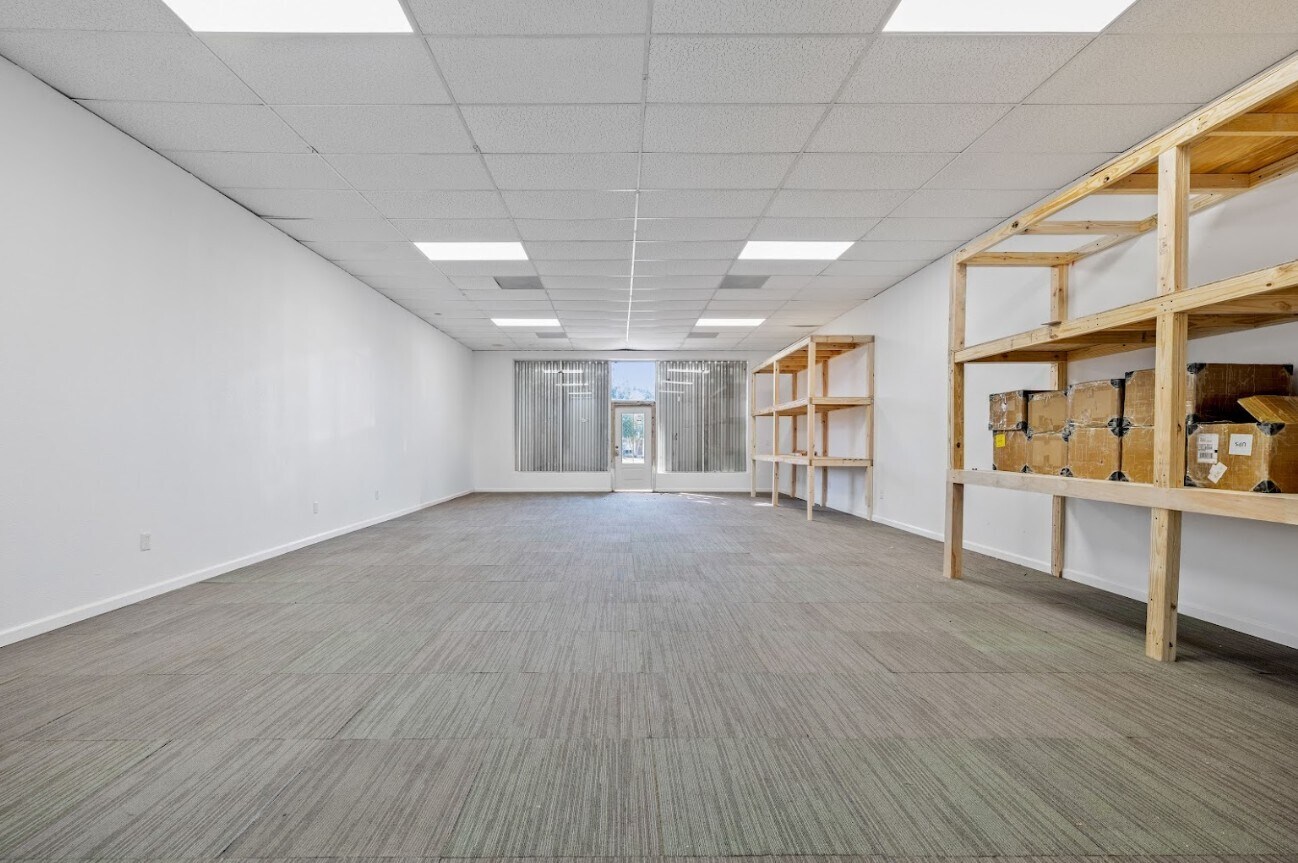 4828 W Jackson St, Pensacola, FL for sale Interior Photo- Image 1 of 5