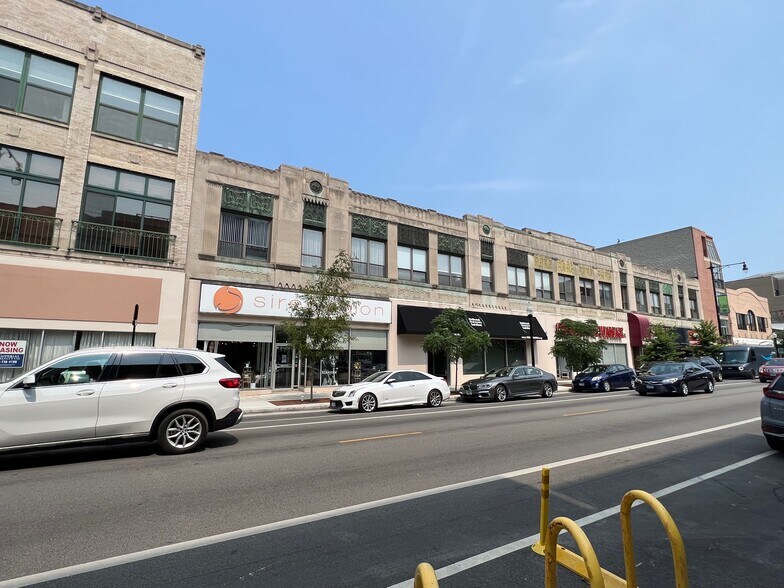 3131-3143 N Lincoln Ave, Chicago, IL à louer - Photo du bâtiment - Image 2 de 8