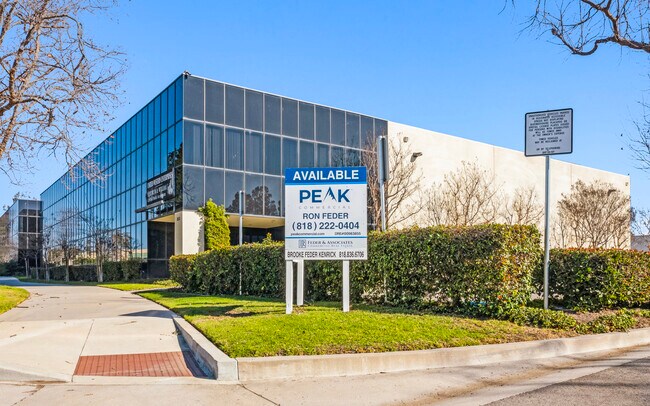 Plus de détails pour 850 Flynn Rd, Camarillo, CA - Industriel à louer