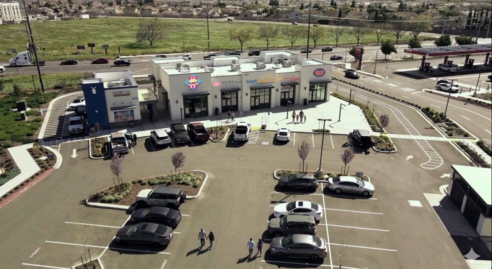 2235 W Atherton Dr, Manteca, CA à louer - Photo du bâtiment - Image 3 de 8