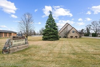 Plus de détails pour 26701 Joy Rd, Dearborn Heights, MI - Spécialité à vendre