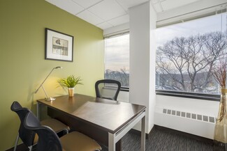 Plus de détails pour 70 E Sunrise Hwy, Valley Stream, NY - Coworking à louer