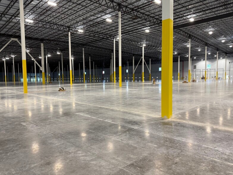 Canal Rd, Manchester, PA à louer - Photo du bâtiment - Image 3 de 7