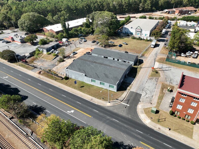 2485 Main St, East Point, GA à vendre - Photo du bâtiment - Image 2 de 6