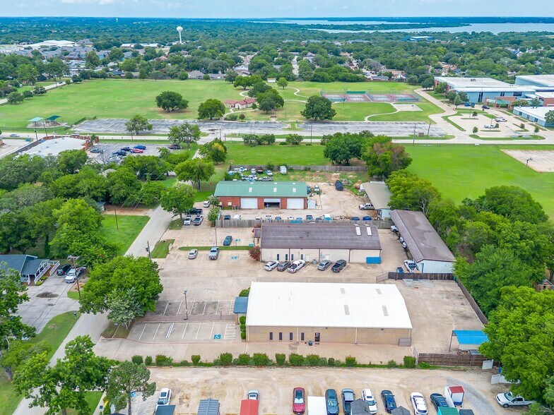 110 Gotcher Ave, Lake Dallas, TX à vendre - Aérien - Image 3 de 47