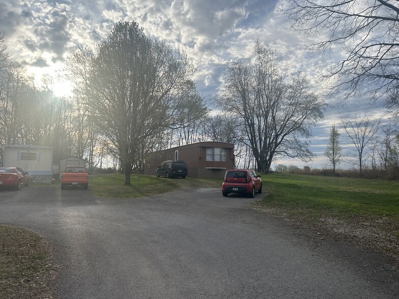 8948 New Bowling Green rd, Smiths Grove, KY à vendre - Photo du b timent - Image 2 de 4