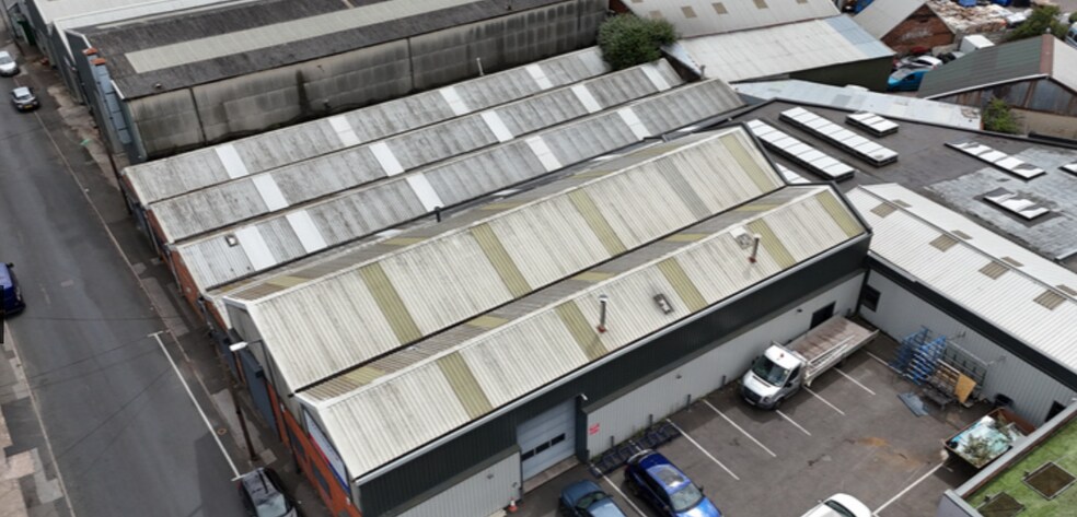 Stringes Ln, Willenhall à louer - Photo du bâtiment - Image 2 de 9