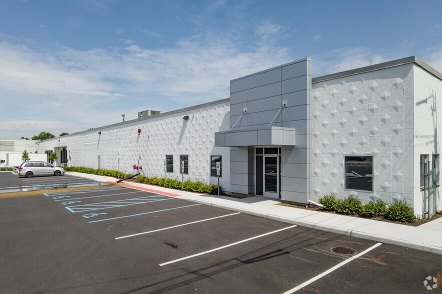 240-250 Moonachie Ave, Moonachie, NJ for lease - Primary Photo - Image 1 of 3