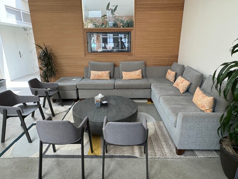 1516 Folsom St, San Francisco, CA à louer - Photo intérieure - Image 3 de 16