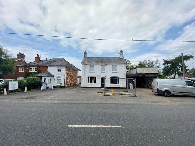 Reading Rd, Reading for lease - Building Photo - Image 3 of 3