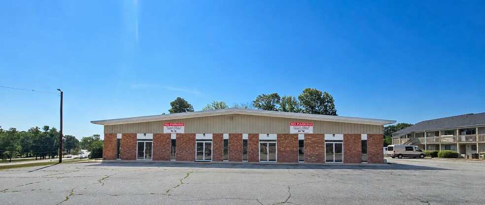 2212 Old Furnace Rd, Boiling Springs, SC à louer - Photo du bâtiment - Image 1 de 3