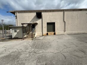 204 Red Rd, McMinnville, TN à vendre Photo intérieure- Image 2 de 22