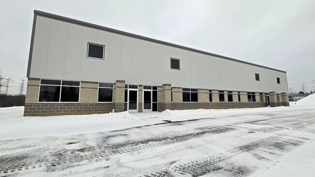 More details for 31364 Industrial Pkwy, North Olmsted, OH - Industrial for Lease