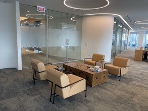 444 W Lake St, Chicago, IL for lease Interior Photo- Image 2 of 9