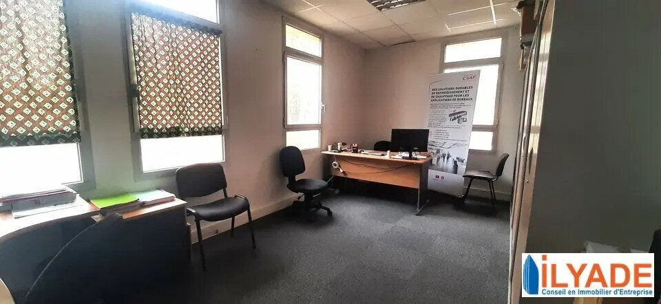 Bureau dans Aix-en-Provence à louer - Photo intérieure - Image 3 de 7