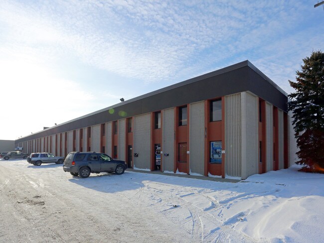 Plus de détails pour 15355-15393 117th Ave NW, Edmonton, AB - Bureau, Industriel à louer