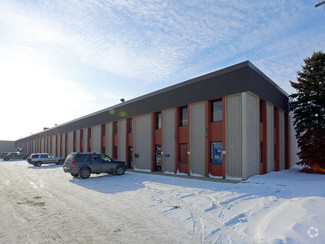 Plus de détails pour 15355-15393 117th Ave NW, Edmonton, AB - Industriel à vendre