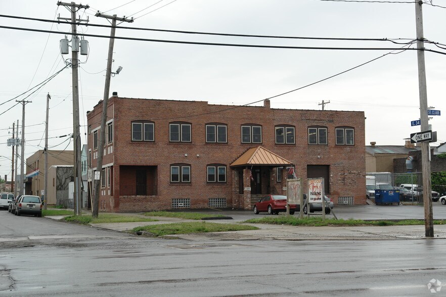 3348 St Clair Ave, Cleveland, OH à vendre - Photo principale - Image 1 de 4
