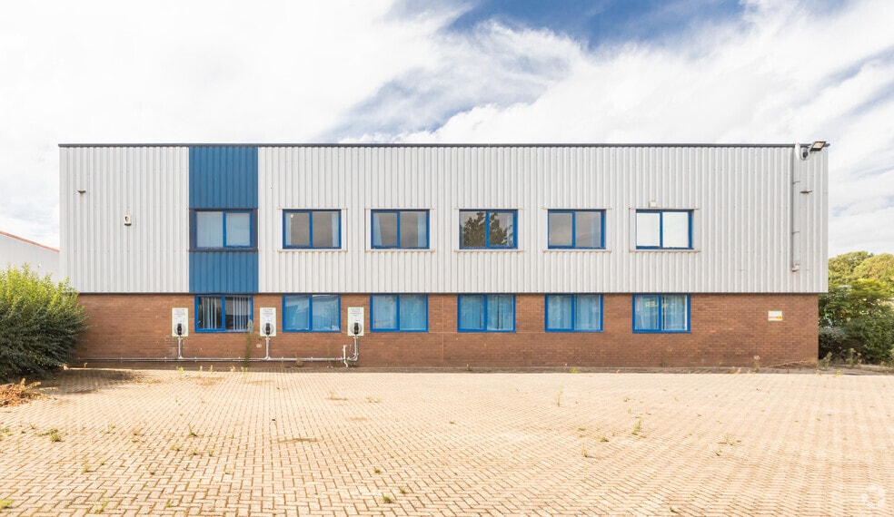 16 Caswell Rd, Northampton for lease - Building Photo - Image 2 of 2