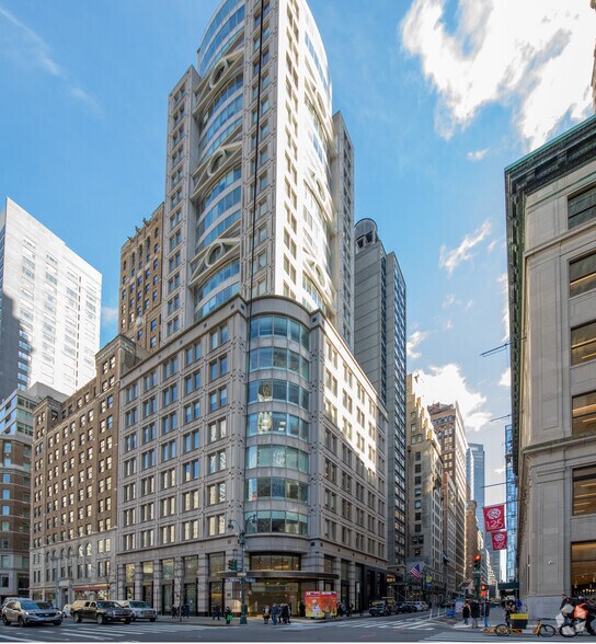 461 Fifth Ave, New York, NY à louer - Photo du bâtiment - Image 2 de 10