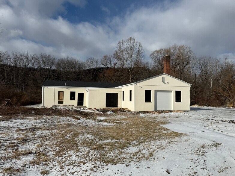 305 W Stiger St, Hackettstown, NJ à vendre - Photo principale - Image 1 de 1