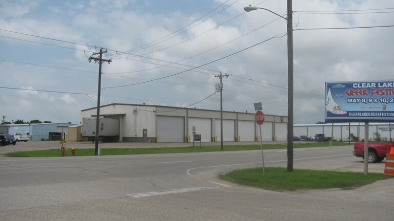 100 Main St, La Marque, TX à vendre - Photo du bâtiment - Image 2 de 2