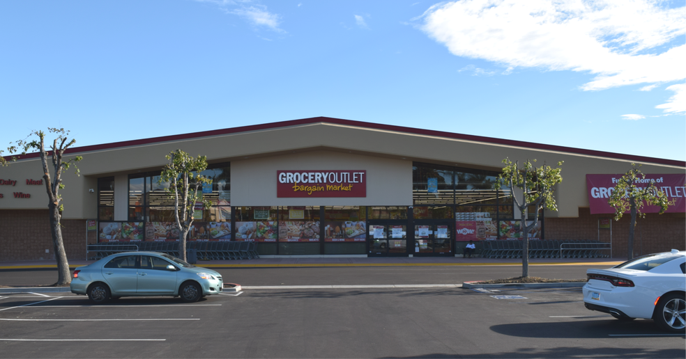 9276-9452 Telephone Rd, Ventura, CA for lease - Building Photo - Image 1 of 9