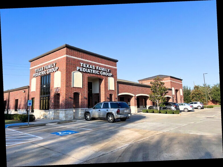 20303 S University Blvd, Missouri City, TX à louer - Photo du bâtiment - Image 1 de 13