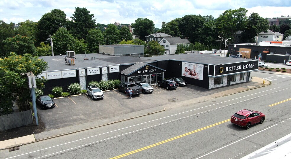 574 Southbridge St, Worcester, MA à vendre - Photo du bâtiment - Image 3 de 6