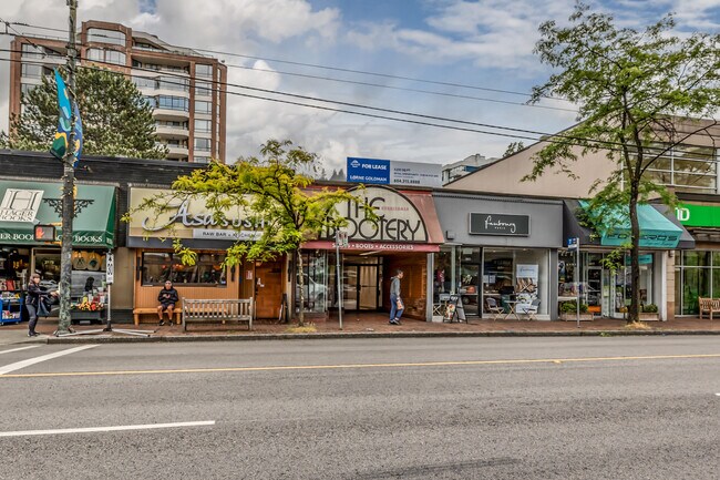 Plus de détails pour 2182 W 41st Av, Vancouver, BC - Commerce de détail à louer