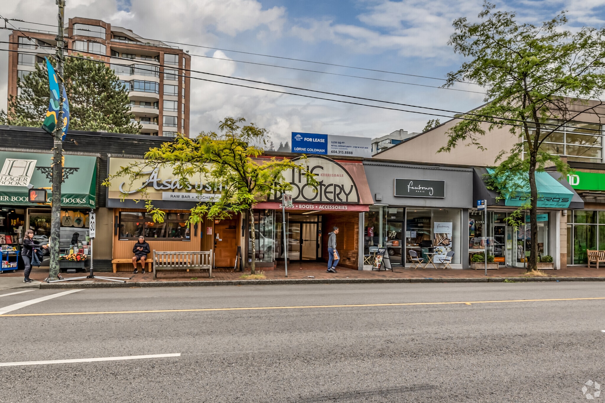2182 W 41st Av, Vancouver, BC à louer Photo du bâtiment- Image 1 de 12