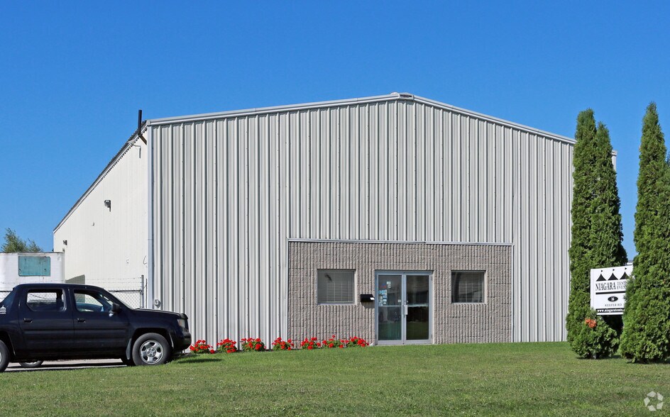 16 Keefer Rd, St Catharines, ON à vendre - Photo principale - Image 1 de 1