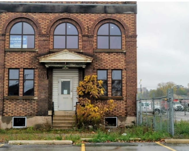 11 Wadsworth St, Brantford, ON for sale - Primary Photo - Image 1 of 1