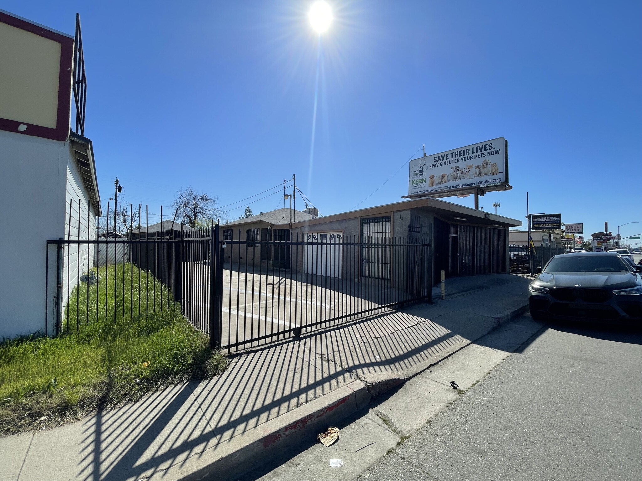 1313 Brundage Ln, Bakersfield, CA for lease Building Photo- Image 1 of 22